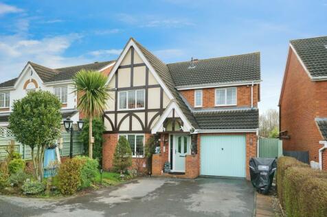 4 bedroom detached house for sale