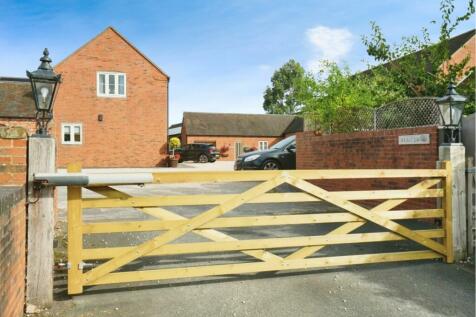 3 bedroom barn conversion for sale