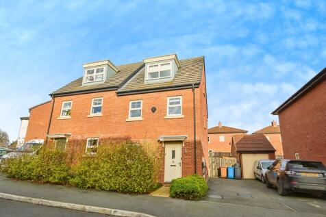 3 bedroom semi-detached house for sale