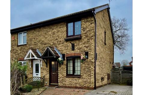 2 bedroom semi-detached house for sale