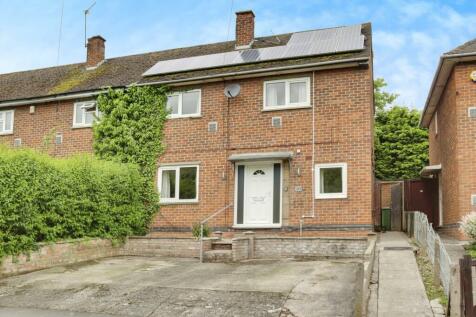 3 bedroom semi-detached house for sale