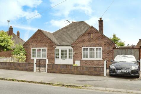 3 bedroom detached bungalow for sale