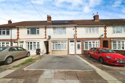 4 bedroom terraced house for sale