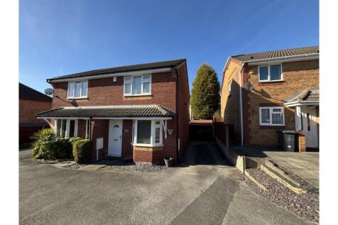2 bedroom semi-detached house for sale