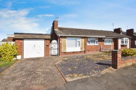 2 bedroom semi-detached bungalow for sale