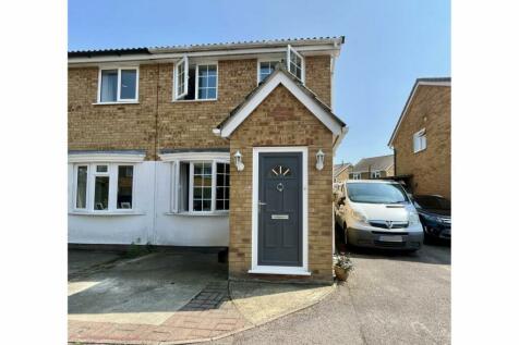 2 bedroom semi-detached house for sale