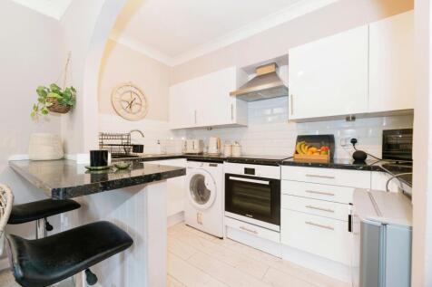 1 bedroom flat for sale