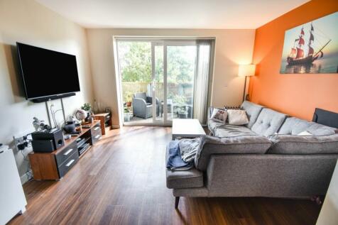 1 bedroom flat for sale