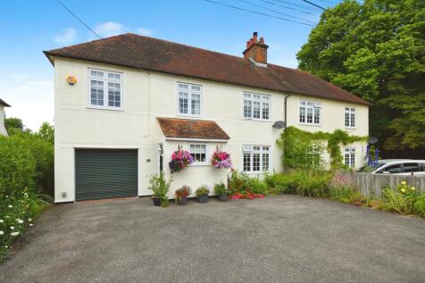 4 bedroom semi-detached house for sale