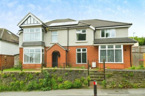 6 bedroom detached house for sale