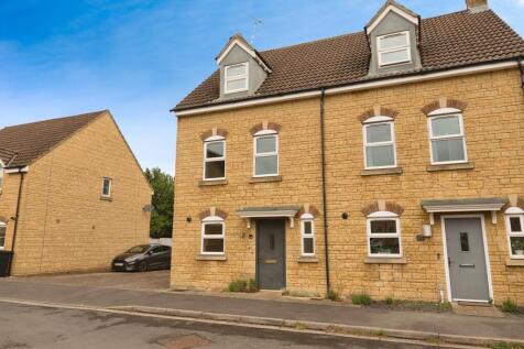 3 bedroom semi-detached house for sale