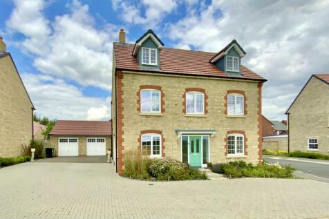 5 bedroom detached house for sale