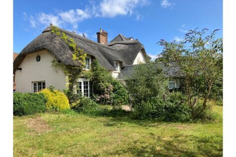 4 bedroom semi-detached house for sale