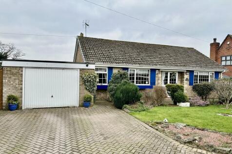 3 bedroom detached bungalow for sale