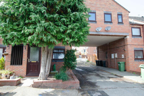 Worcester WR5 1 bed maisonette for sale
