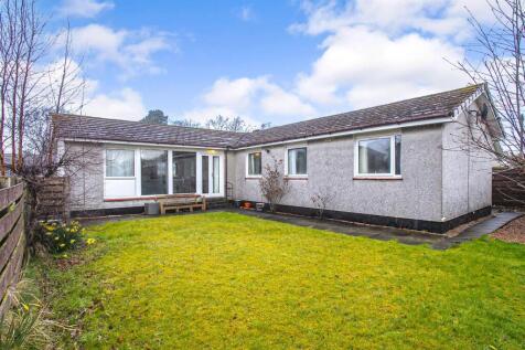23 Whinfield Drive, Kinross 3 bed detached bungalow for sale