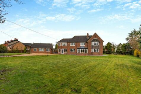 6 bedroom detached house for sale