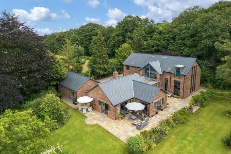 6 bedroom detached house for sale