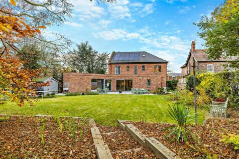 Mill Lane, Lymm, Cheshire, WA13 5 bed detached house for sale