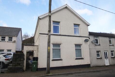 Fforchaman Road, Cwmaman, Aberdare... 3 bed terraced house for sale