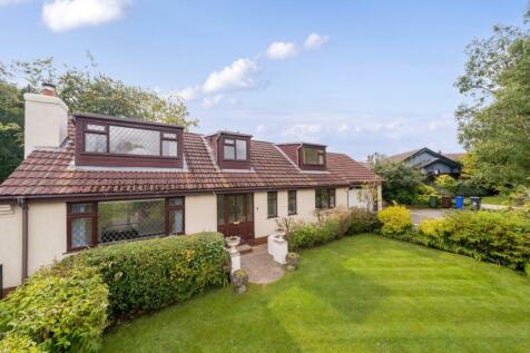 4 bedroom detached bungalow for sale