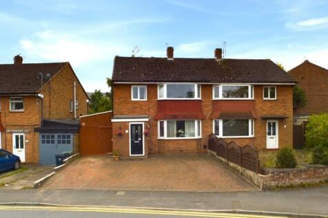 4 bedroom semi-detached house for sale