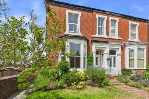 4 bedroom semi-detached house for sale