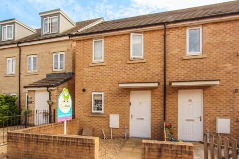 Montacute Road, Yeovil 2 bed end of terrace house for sale