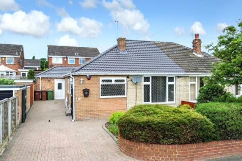 2 bedroom semi-detached bungalow for sale