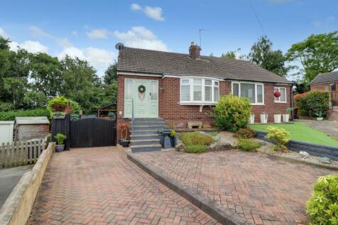 2 bedroom semi-detached bungalow for sale