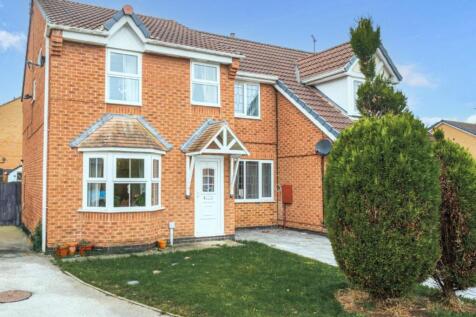 3 bedroom semi-detached house for sale