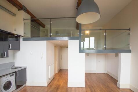 1 bedroom maisonette for sale