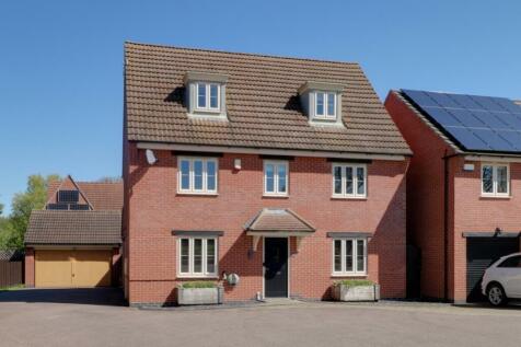 5 bedroom detached house for sale