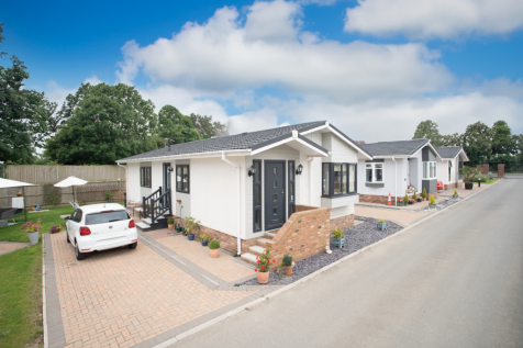 2 bedroom park home for sale