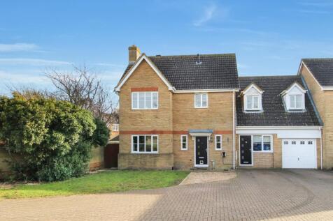 5 bedroom semi-detached house for sale