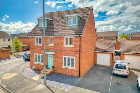 6 Dragon Rise, Norton Fitzwarren... 5 bed detached house for sale