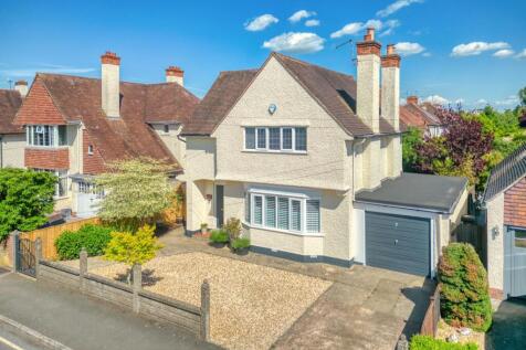 7 HENLEY ROAD, TAUNTON 3 bed detached house for sale