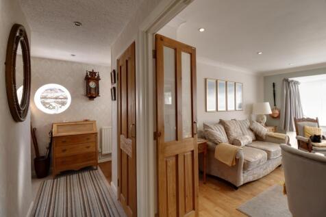 2 bedroom semi-detached bungalow for sale