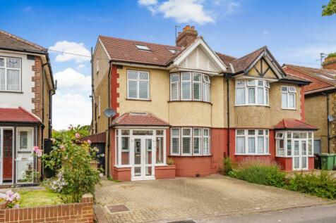 5 bedroom semi-detached house for sale