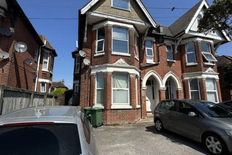 Studio flat for sale