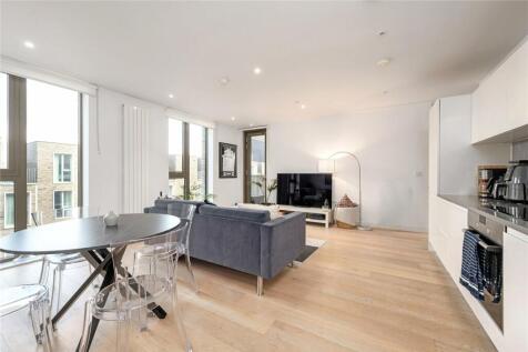 Commodore House, London E16 1 bed apartment for sale