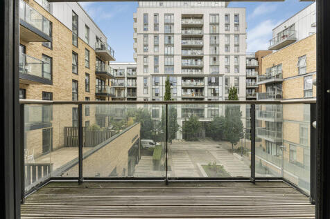 Upper North Street, London, E14 1 bed apartment for sale