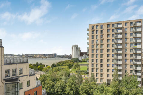Wards Wharf Approach, London, E16 1 bed apartment for sale