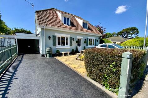 Somerford Way, Mudeford... 4 bed bungalow for sale