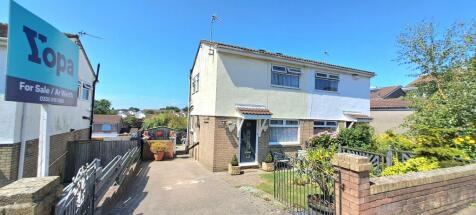 2 bedroom semi-detached house for sale