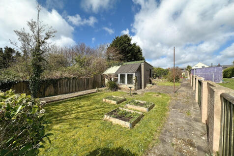 2 bedroom bungalow for sale