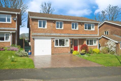 5 bedroom detached house for sale
