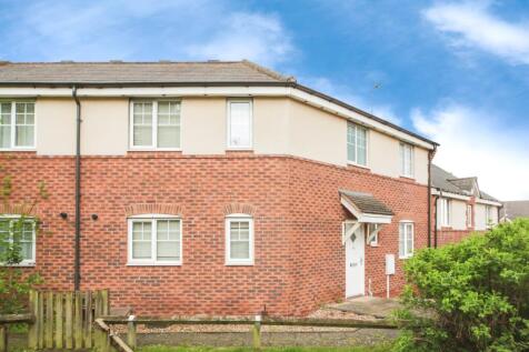 3 bedroom mews property for sale