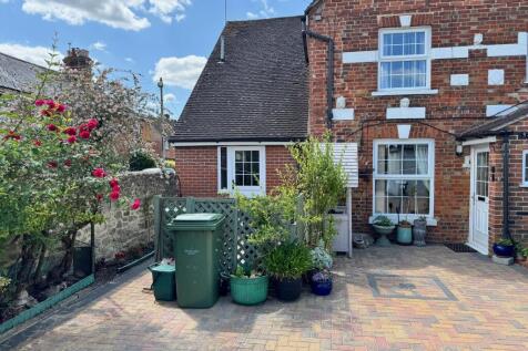 1 bedroom end of terrace house for sale
