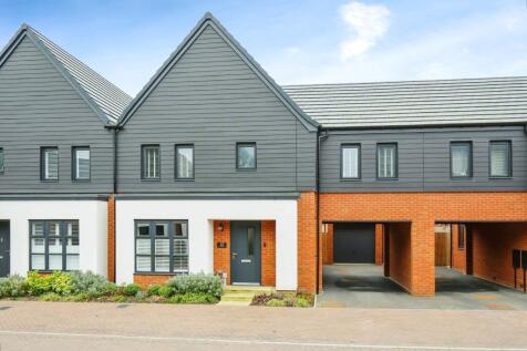 4 bedroom terraced house for sale
